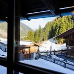 Mountain Stubai Апартаменты *