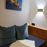 Апартаменты Mountain Stubai Нойштифт-им-Штубайталь