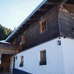 Mountain Stubai Апартаменты *