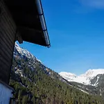 Mountain Stubai Апартаменты *